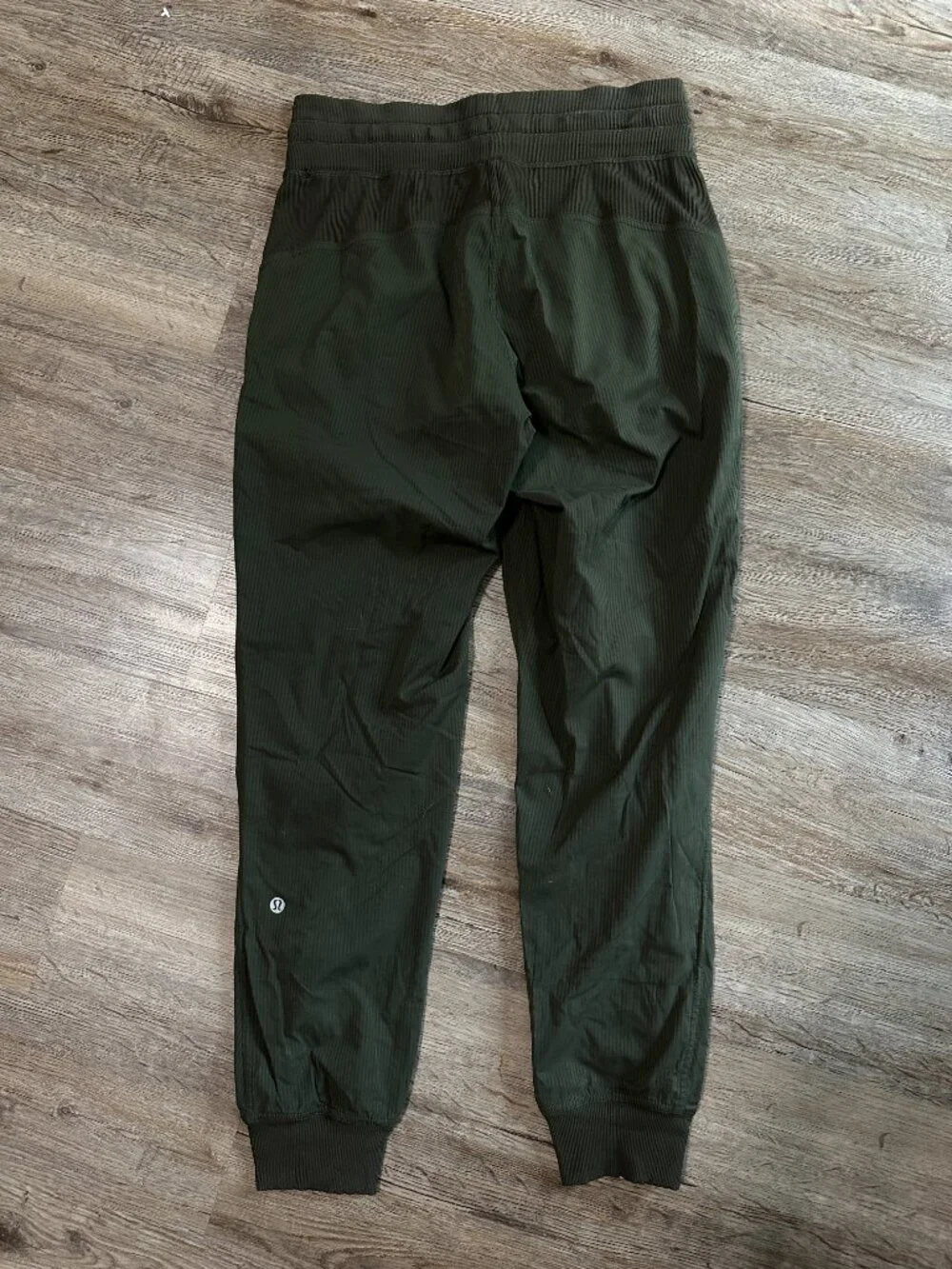 Lululemon Dance Studio Joggers Size 6 Dark Olive 29